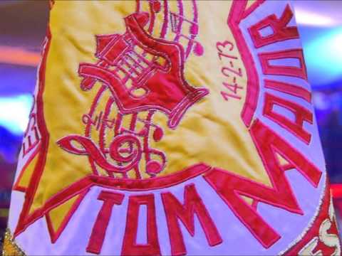 Tom Maior - Carnaval 2004 - Deus ajuda, quem cedo madruga, nesta cidade que nunca para