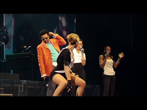 Shaggy Featuring Rayvon (Live) - It Wasn't Me (Natalia in Concert HD)