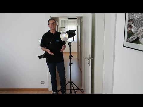 Kaiser AutoFold-Leuchtenstative mit raffiniertem Klappmechanismus