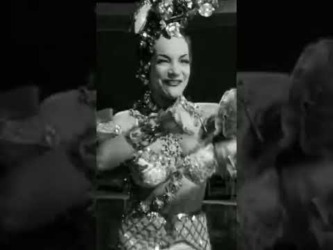 1947 | Carmen Miranda cantando 'Tico Tico no Fubá'