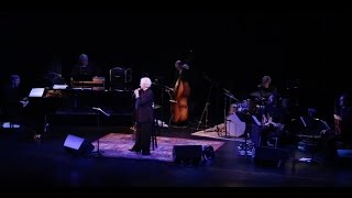 Betty Buckley sings Bewitched live in concert