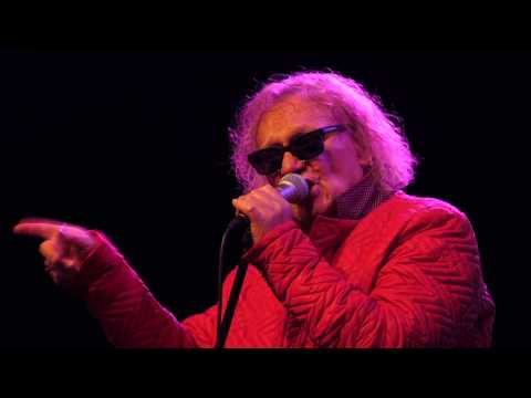 CHARLIE 70 - Mindenki valakié  /2017/