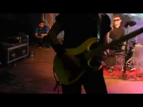 KONCERT REWERS BAND  Maj 2015 - The Show Must Go On