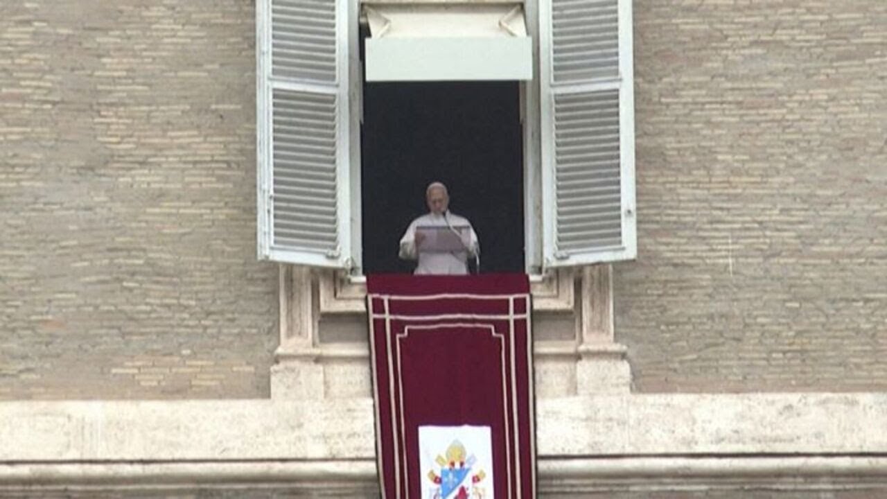 Papa Leone prega per le vittime dell'incendio a Crans-Montana