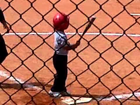 EL PRIMER BATAZO DE DAVID 30 SEP 2012