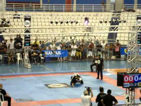 DIEGO BORGES VS CLAUDIO CALASANS ABU DHABI MANAUS 2011