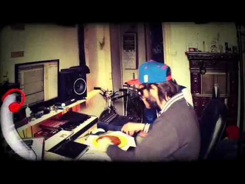 Bananananarama émission 004 James Delleck