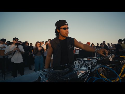 Victor Lou @ Sunset on the Rooftop at Oscar Niemeyer - Goiânia, Brazil