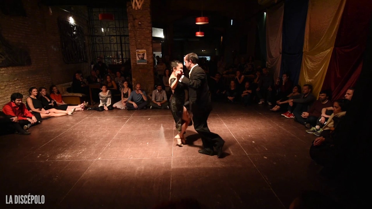 Adrian Romero & Angi Ordoñez - Viejo portón @ La Discépolo, 2017, 2/4