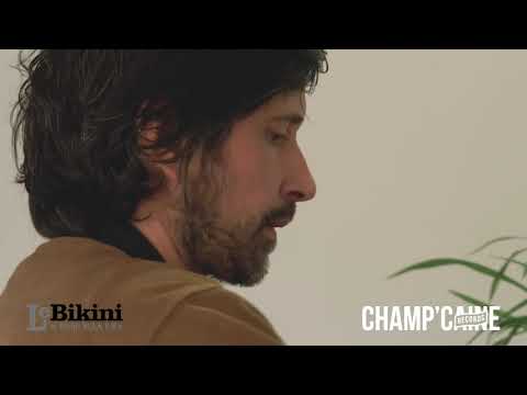 In Bikini dura electro /// Racing Club Serie Mix by Sophonic