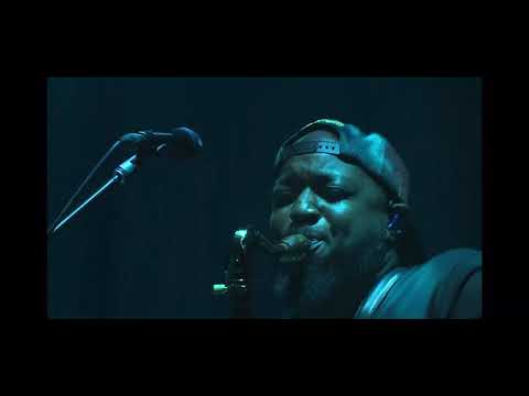 Peggy-O performed by Billy & The Kids featuring Billy Strings & James Casey