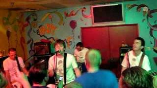 Chixdiggit! - Quit your job (Live in San Jose - July 17, 2009)