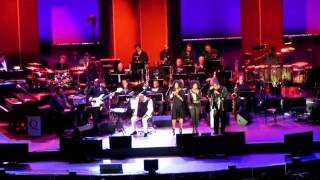 TOTO Members Reunite Onstage with Quincy Jones