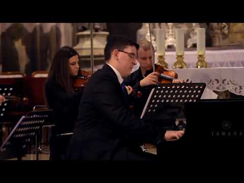 Bach - Largo - Piano Concerto no. 5 in f- minor, BWV 1056 - Sven Brajković, piano