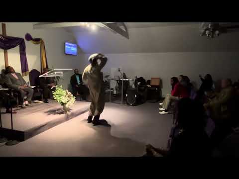 Vickie winans- spirit of the living God! (Gospel Mime)