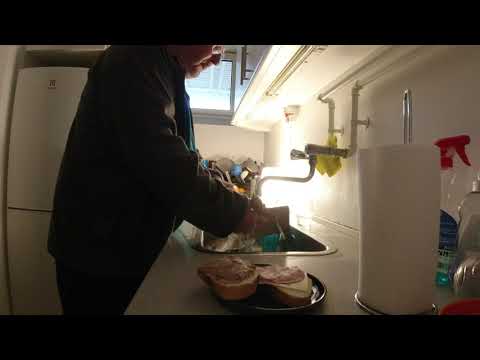 MongoTV_7608 - Min Frokost - FRANSKBRØD Med PØLSE og OST og LEVERPOSTEJ