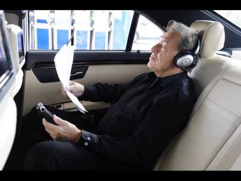 Karel Gott - Zpívám jednu píseň dál a dál