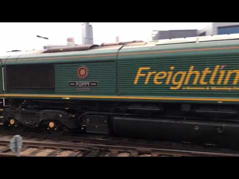 (HD) Freightliner 66614 'Poppy' passes Sheffield working 6M89 - 14/11/16