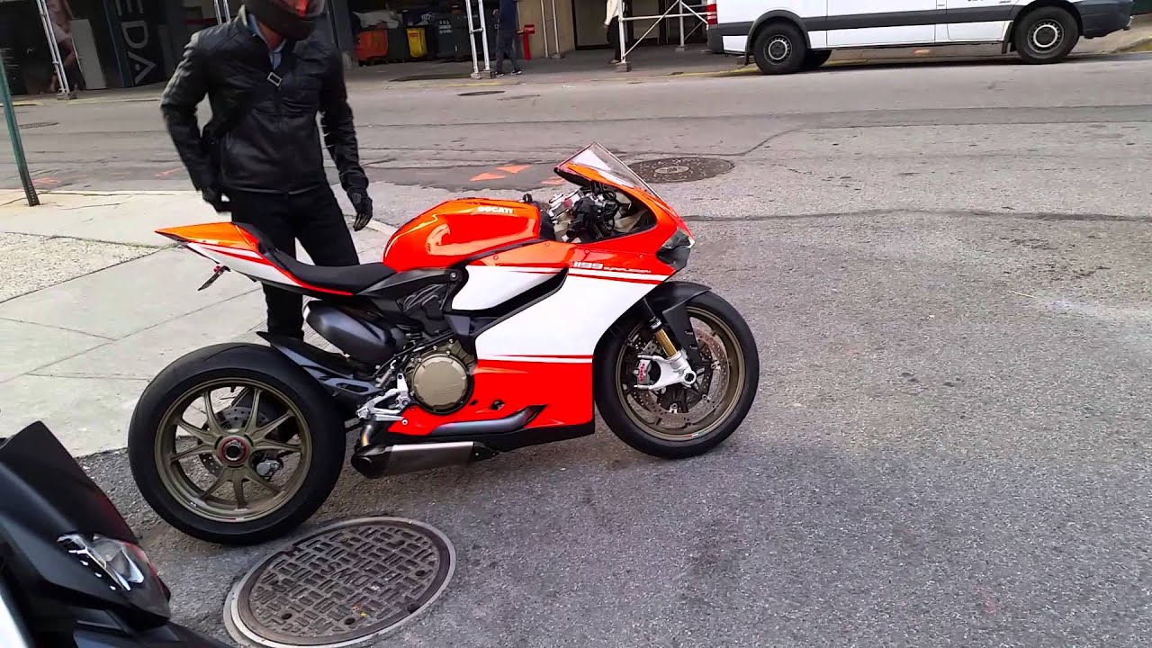 Ducati 1199 Superleggera start up & revs in NYC