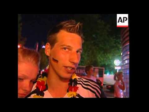 Fans react to Italy's last-minute win over Germans