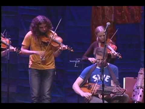 Vasen trio plays Hasse with Frigg 2004.mov