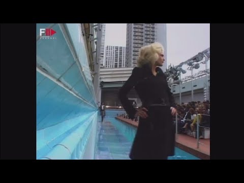 CHANEL Fall/Winter 2000 Couture Paris