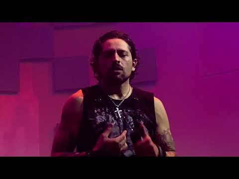 CORE LEONI / She Goes Down + Fist in your Face / Shoko Madrid 21-12-19