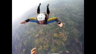 preview picture of video 'AFF LEVEL 7 PRÜFUNGS-SPRUNG DÜREN SAARLAND SKYDIVE'