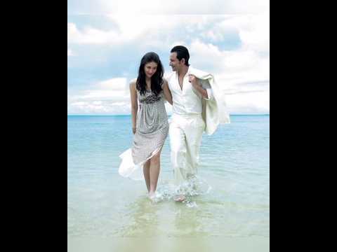 Kareena kapoor and Saif Ali Khan at beach enjoying the day ⛱️🏖️ ✨⭐💫 #trending #bollywood #love