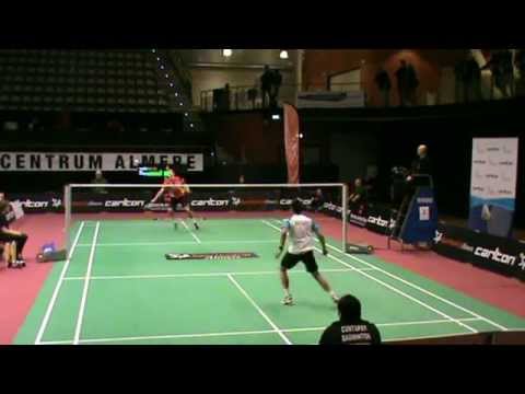Semifinals Dutch National Championships Badminton 2013 Erik Meijs versus Dicky Palyama