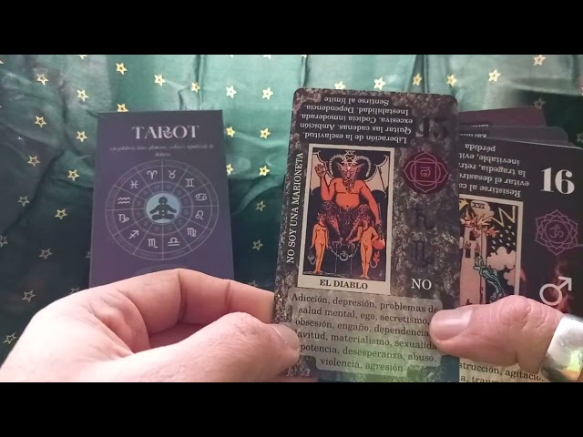 Vídeo relacionado con Smoostart Tarot Inglés olográfico para Principiantes con significados, con guía, Palabras Clave, Elemento, Planeta, zodíaco, Chakra, sí o no (Versión Inglesa)