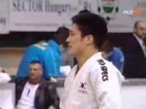 JUDO 2003 World Cup: Dmitry Nosov (Rus) - Young-Woo Kwon (KOR)