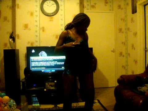 MC Loph ft Flavour,Mama.