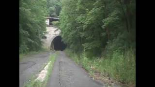 preview picture of video 'Abandoned PA Turnpike Part 3of 4'