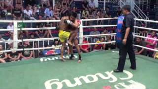 Download Lagu Talayhod (Tiger Muay Thai) vs. Jaipech (Phangnga) Thumbnail