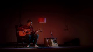 Musik-Video-Miniaturansicht zu Dunkelrot Songtext von Hubert von Goisern