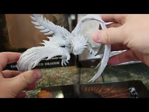 Model Review- Gargantuan Red Dragon by Pathfinder Deep Cuts