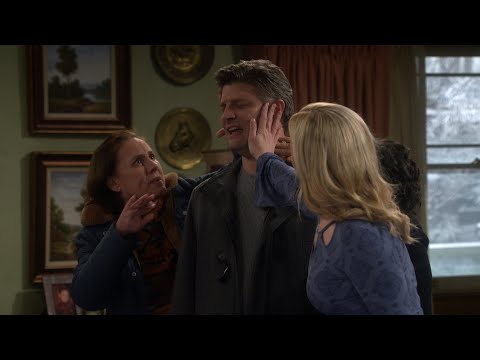 Ben Shaves His Beard - The Conners