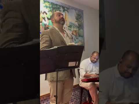 ✨ Uma Noite de Fado Inesquecível na Casa do Minho! ✨