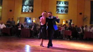 Claudio Gonzalez y Julia Urruty @ Milonga Parakultural in Salón Canning