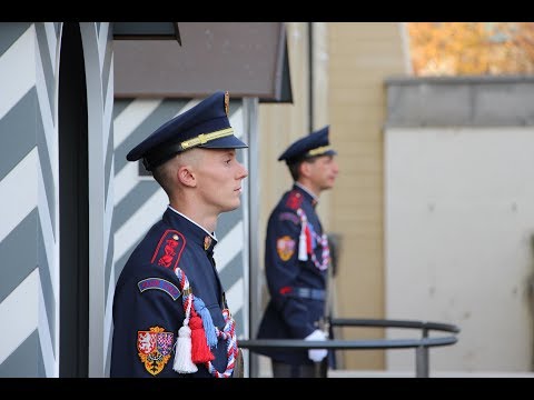 Uniformy Hradní stráže na Pražském hradě