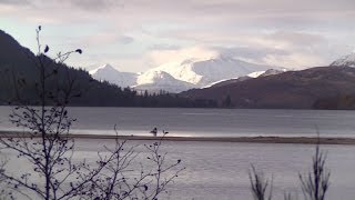 preview picture of video 'Winter approaches Loch Laggan - Scotland'