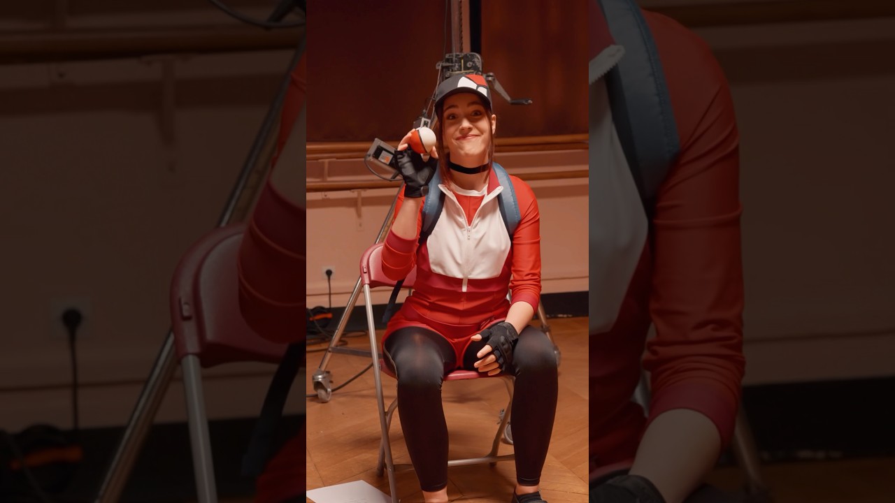 Vous préférez quel costume ? (le mien pèse une tonne) thumbnail