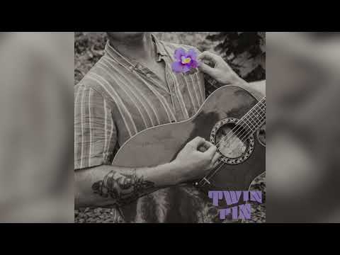 Purple Daisies - Twin Fin
