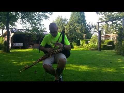 Borja Baragaño - Andreas Rogge's B uilleann pipes
