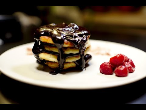 Сырники - Moldavian cheese pancakes filled with chocolate ideal for Christmas dessert