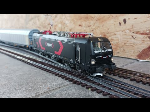 H0 1:87 PKP EU46 Vectron CARGOUNIT i 49 wagonów!!!