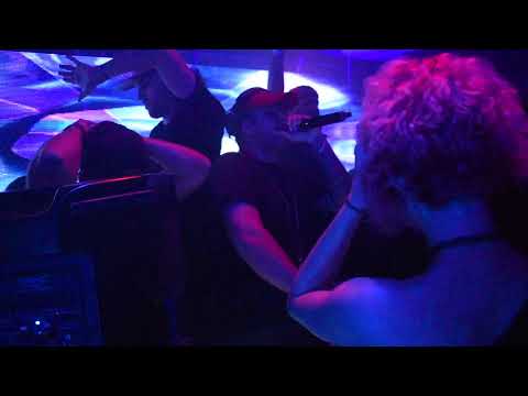 Throwdown b2b Purowuan