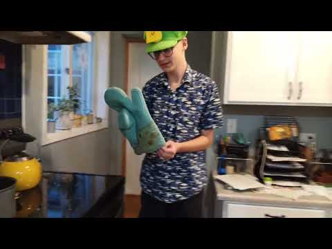 Chef Microwave Episode 3: Totino's™️ Party Pizza