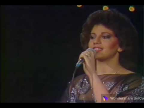 Mario Kirlis junto a la cantante palestina Violet Salameh